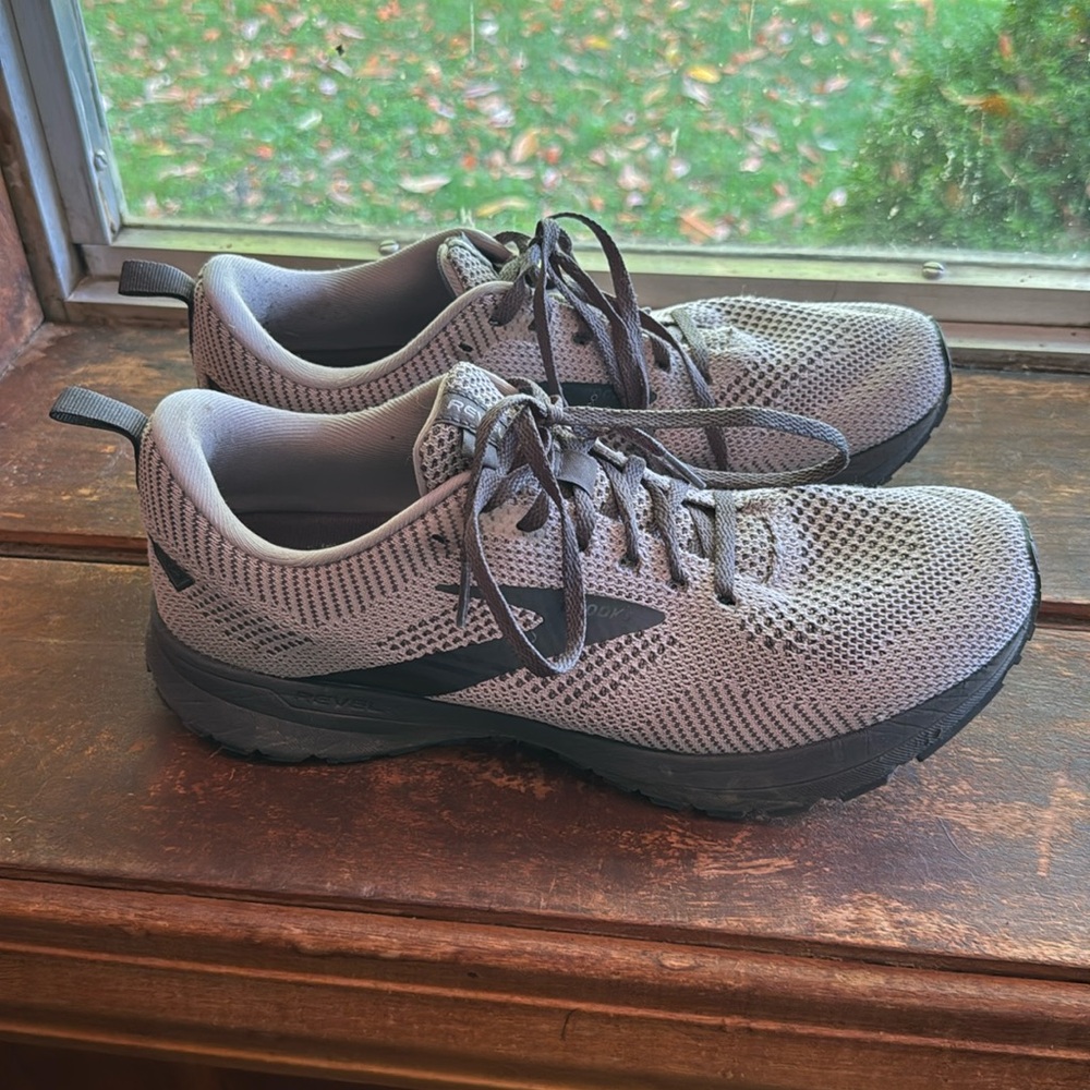 Brooks Revel running shoes